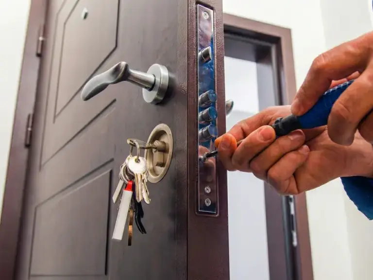 Porta blindada em Aracaju – instalação e manutenção